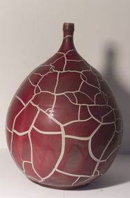 Ochsenblutrote Vase